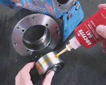 樂泰圓柱型固持膠應用