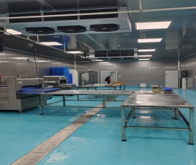 上海圣牧鑫食品生产净化车间及冷冻库安装案