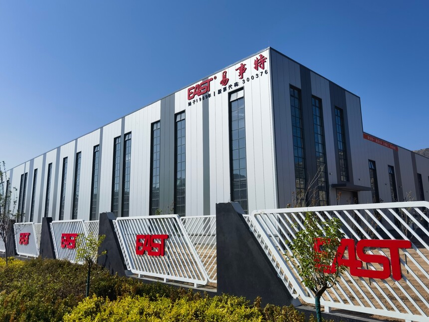 a818abb5ba127ec9e49a6b1755945670_180759167z31.jpg