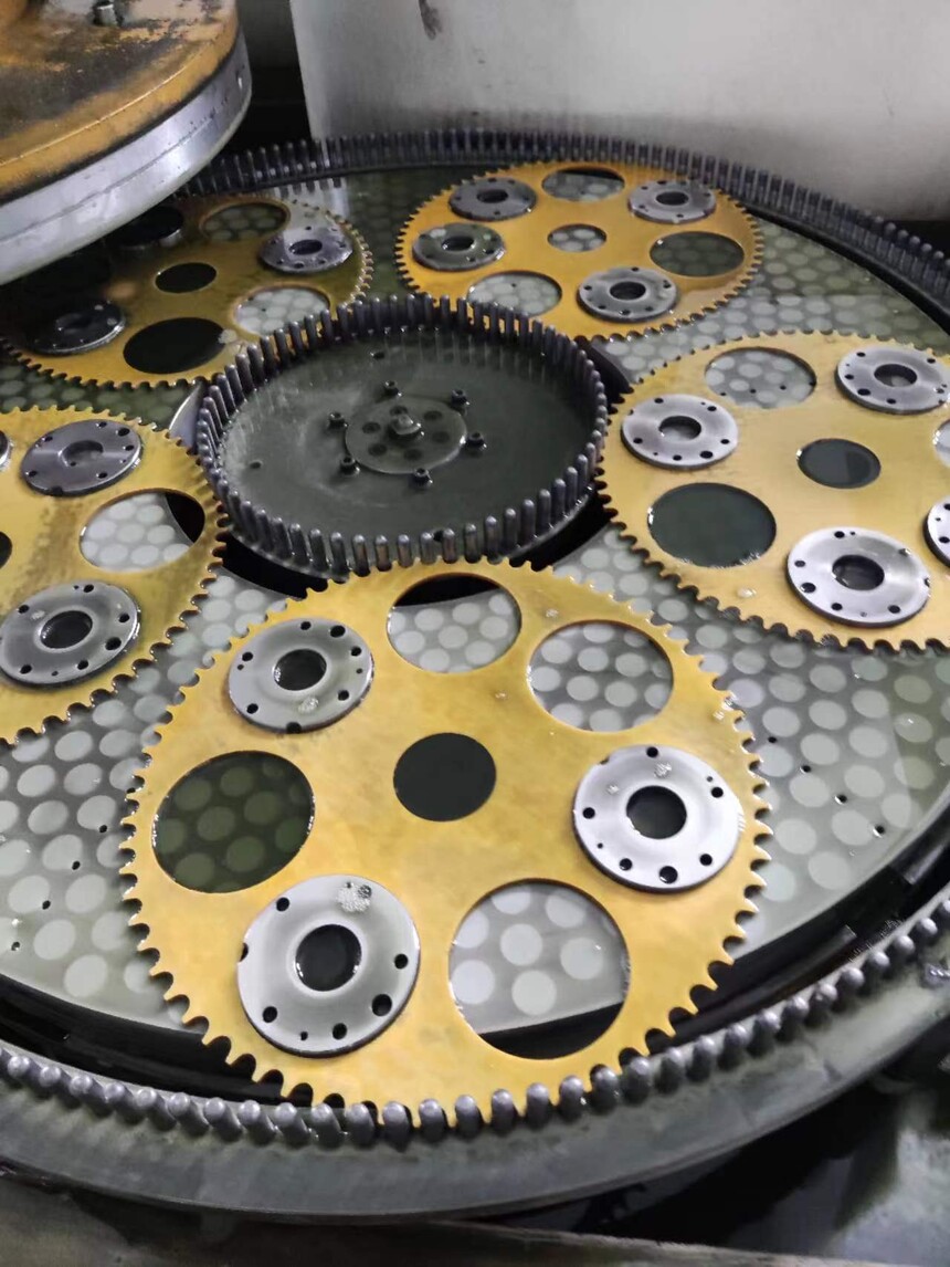 硬质合金盖子能用高精度研磨机器加工