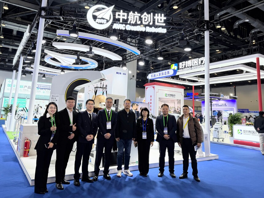 潘钰 黄怀(1).jpg