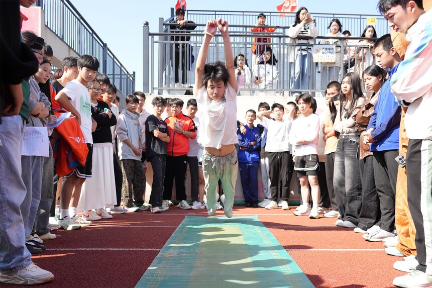 DSC07000.jpg