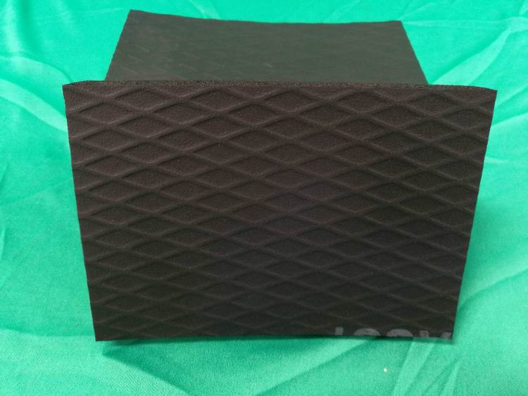 橡塑保温板-(厂家批发,设备,施工)亚绿公司