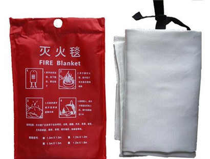 灭火毯家用消防认证1.5米国标盒装家庭厨房硅商用胶防火毯套新型