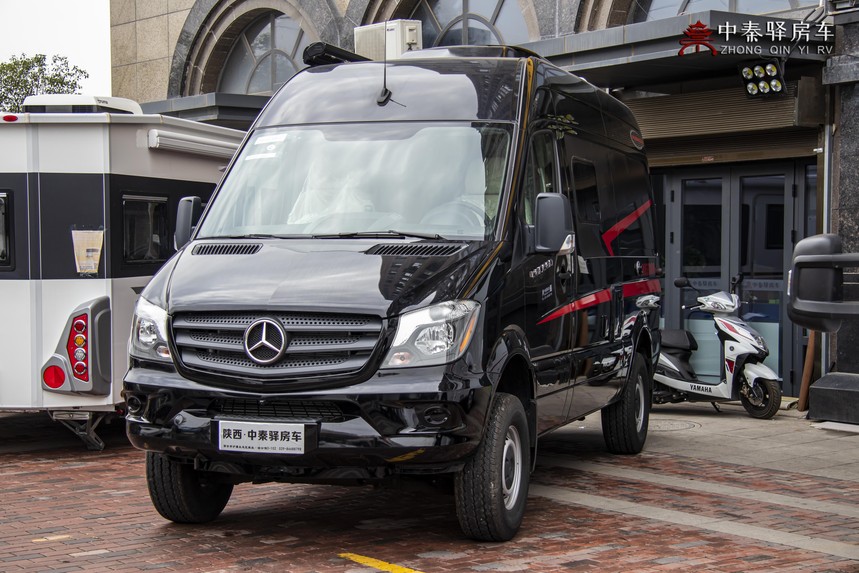 海姆朗宸 | 洛德蒙特 free 800 (进口奔驰四驱b型)-中秦驿房车