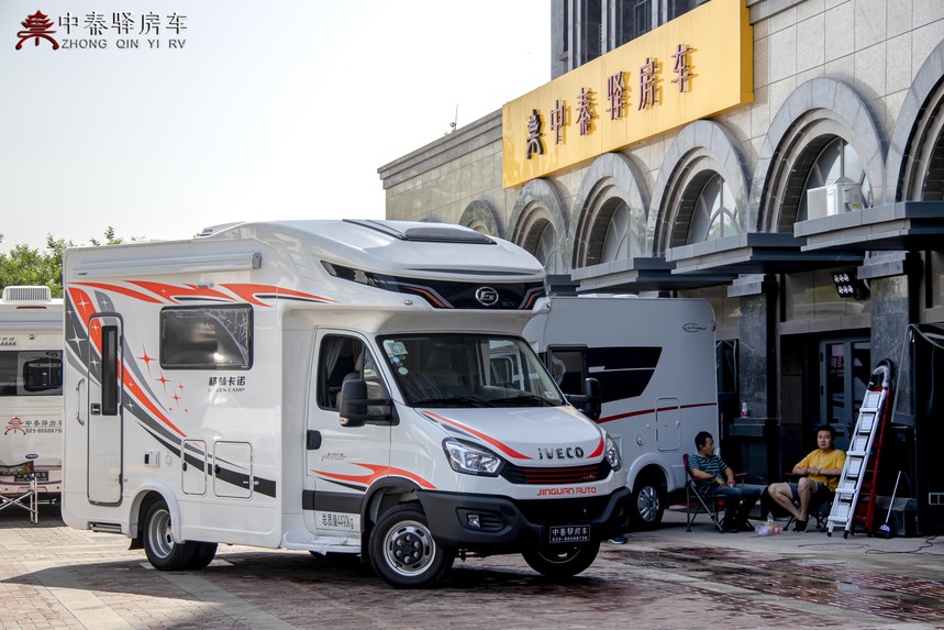 精装两厅两室金冠格林卡诺c款房车f329c已到店