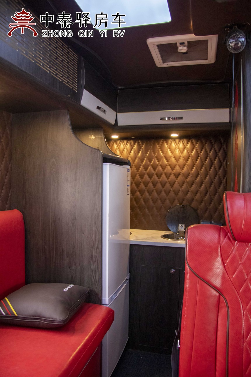 精品二手车程力威移动的ktvc型房车