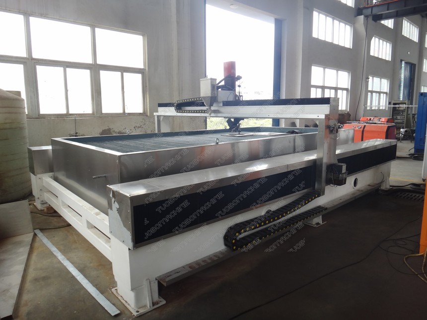 1558708933641621.jpg 5 axis water jet cutting machine .jpg