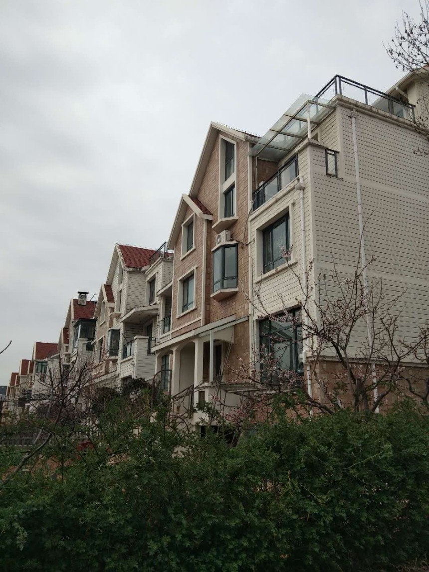青岛市城阳区别墅一套