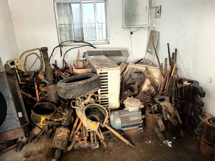 1765934375838674.jpg 标的二.jpg