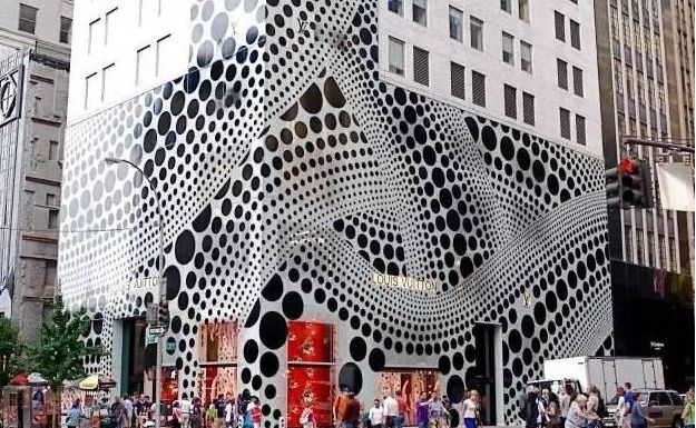 草间弥生我的世界全是波点