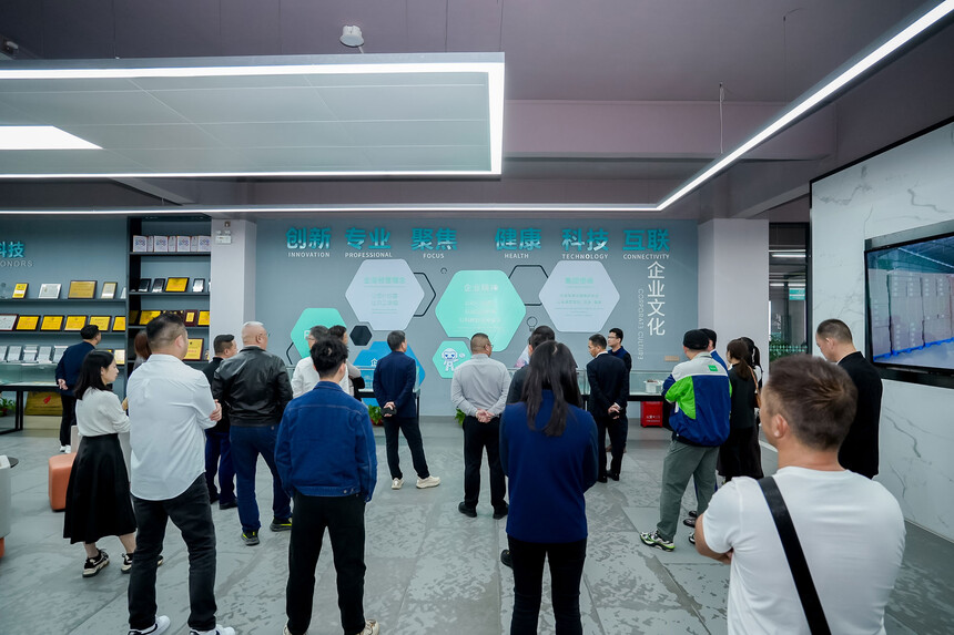 1767083357862141.jpg KD00565-2000.jpg