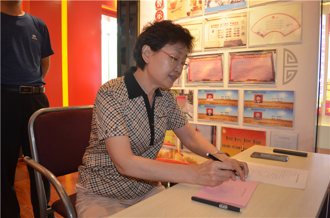 1562836976147782.jpg c187d3704f2be042ed61725b201266e.jpg