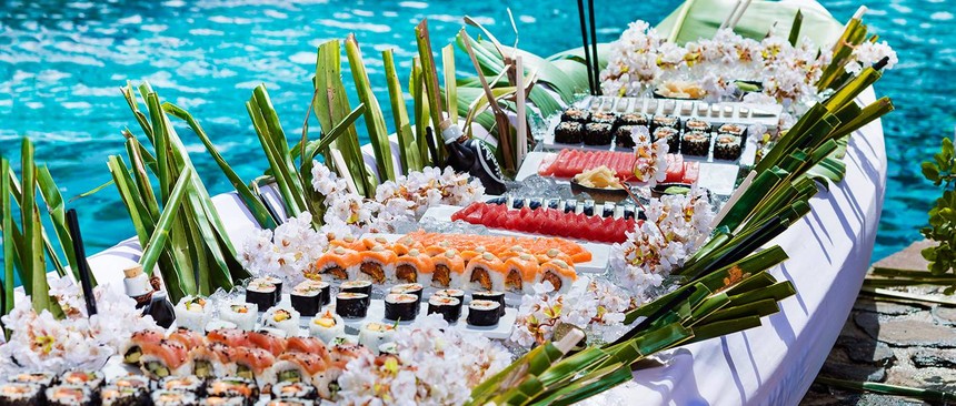 sushi-boat-lunch-1439x612.jpg