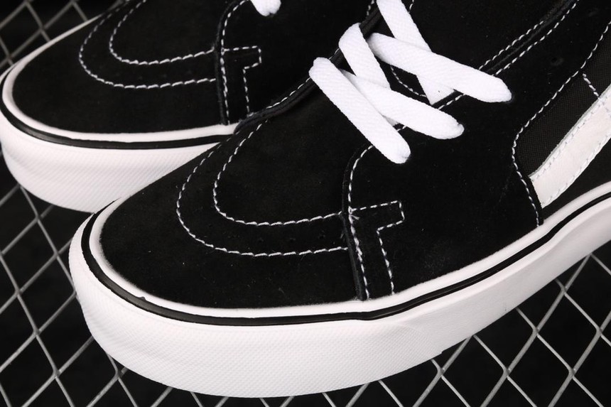 【包邮】vans万斯 sk-8 lite 轻量款黑白高帮帆布休闲板鞋vn0a2z5yiju