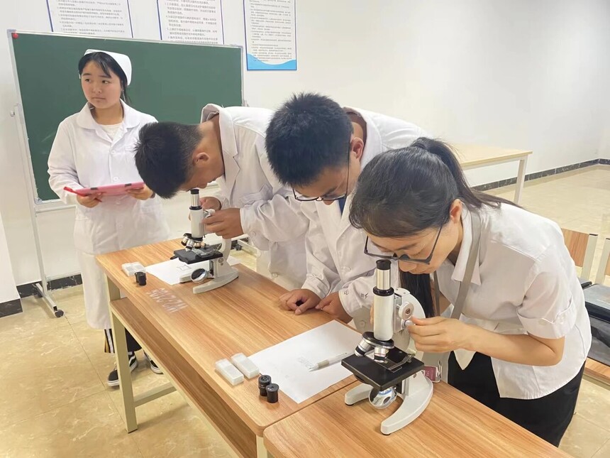 成都职业学校 成都职业学校