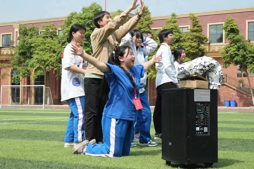 成都希望职业学校 成都希望职业学校