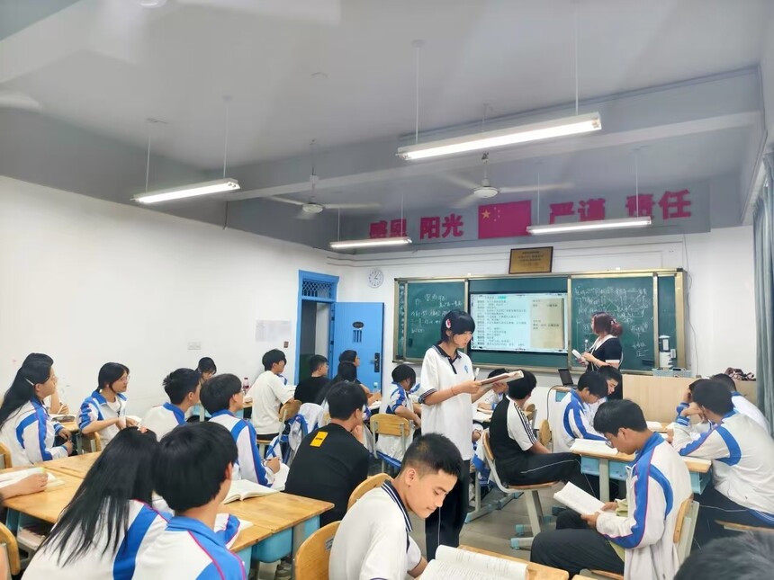 成都希望职业学校 成都希望职业学校