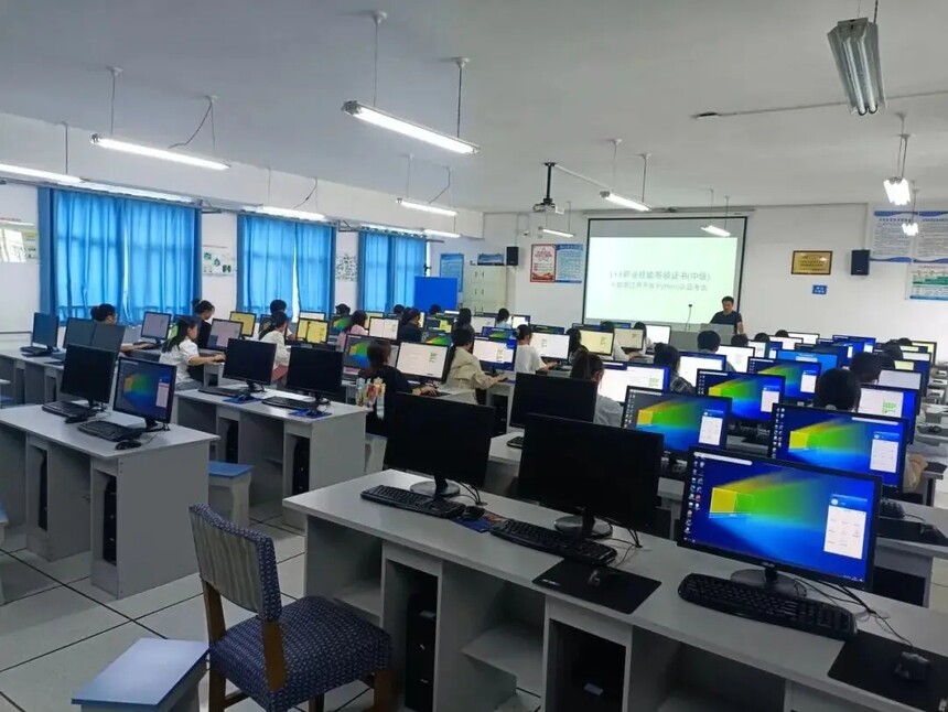 �����Ӧ����ά��