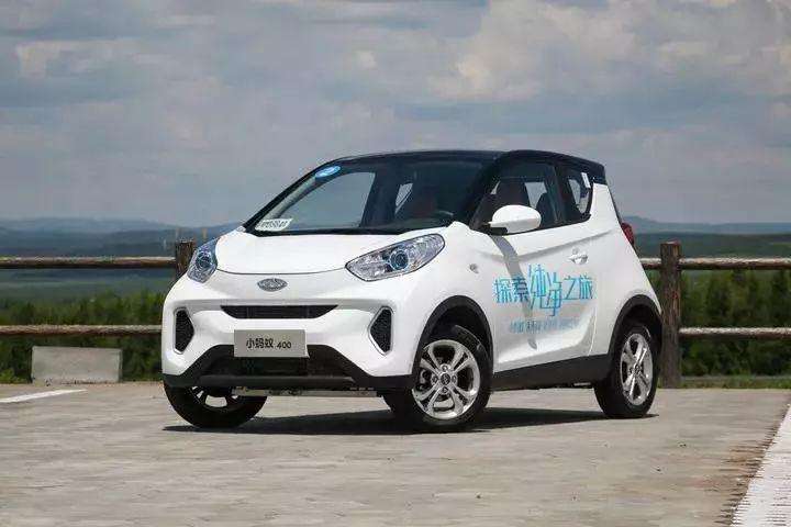 新能源汽车广告.jpg 新能源汽车广告.jpg