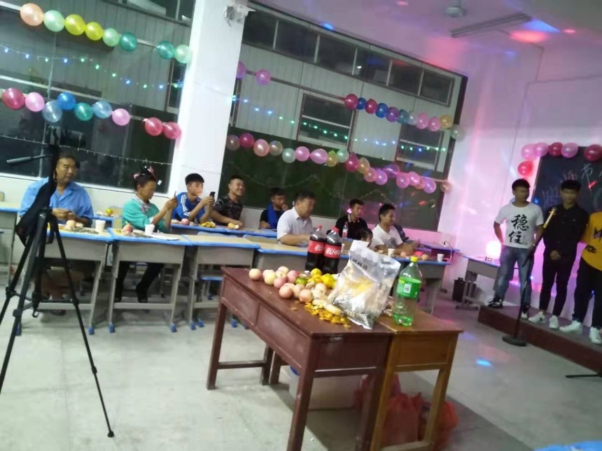 d29deab7ee583478e3ad8cd75e9a188.jpg