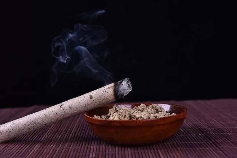 传统的艾灸和艾灸仪的区别？