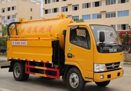 東風(fēng)小多利卡清洗吸污車(chē)
