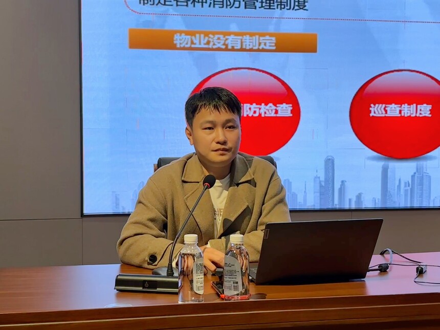 1763451685947693.jpg 1763451685947693.jpg