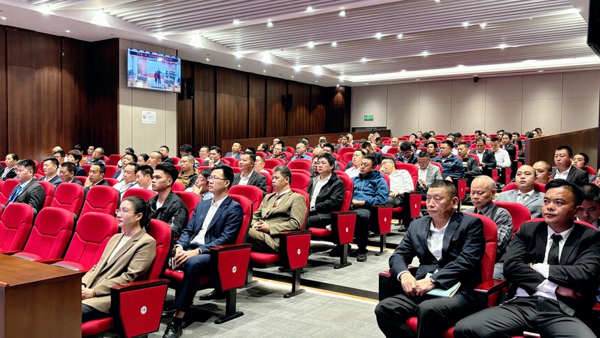 1763451720814876.jpg 1763451720814876.jpg