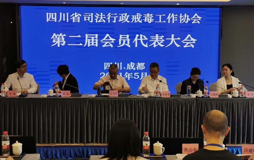 qq.webp.jpg