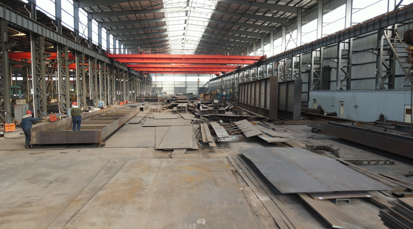 山东行车梁_吊车梁制作_变截面h型钢_山东通达钢结构有限公司