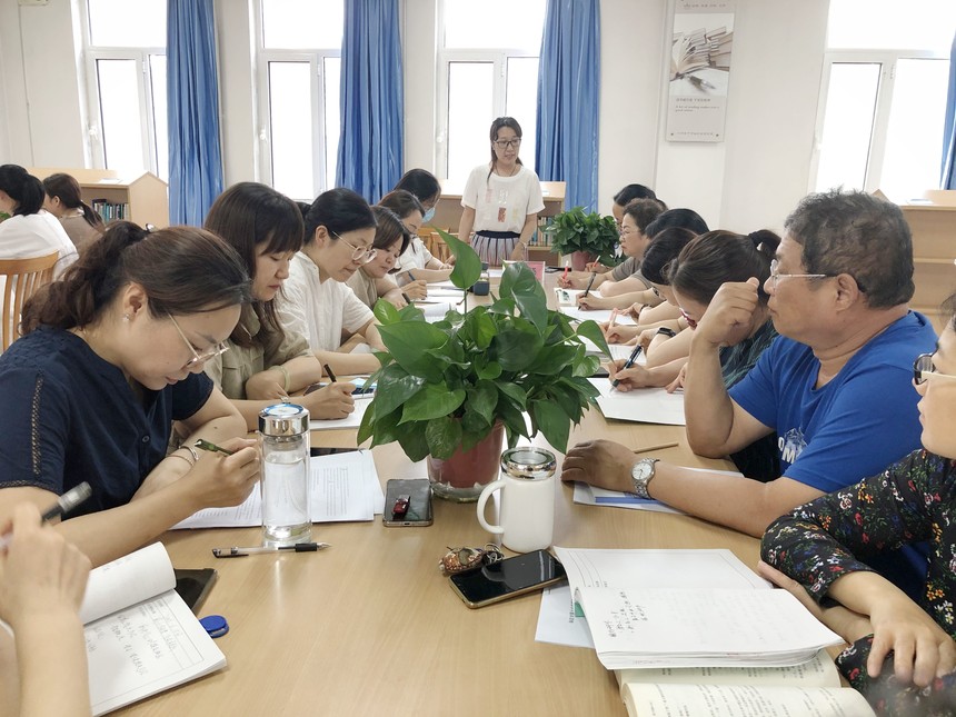 保定容大中学招生简章图片