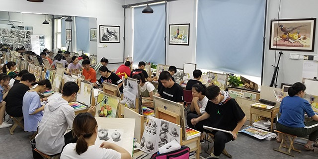 �����߿������۲�Ի滭����Ҫ��