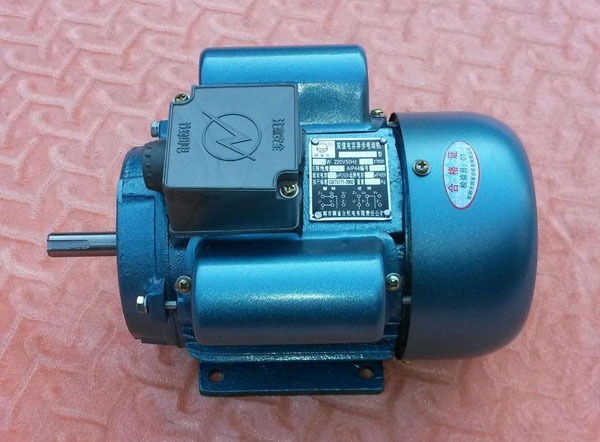 220v 綯.jpg