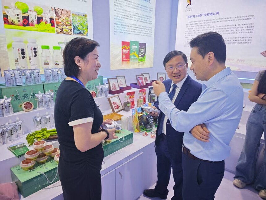 1756094533484501.jpeg 37467069cc4a41dcb3cba7016d79457c~tplv-tt-origin-web_gif.jpeg