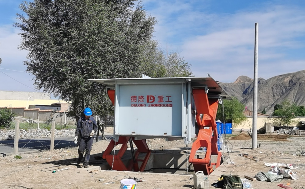 地埋式垃圾中转站安装在四川甘孜高原地区