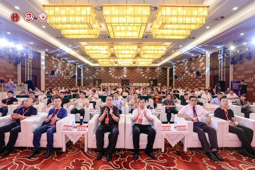 HX210370.JPG