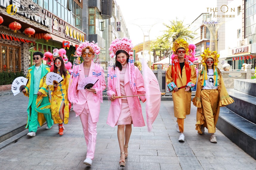 "国潮巡游"在五一炸街啦