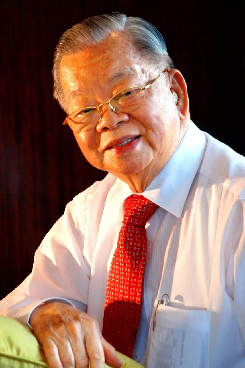 陈大江:大爱为公 厚责重于泰山