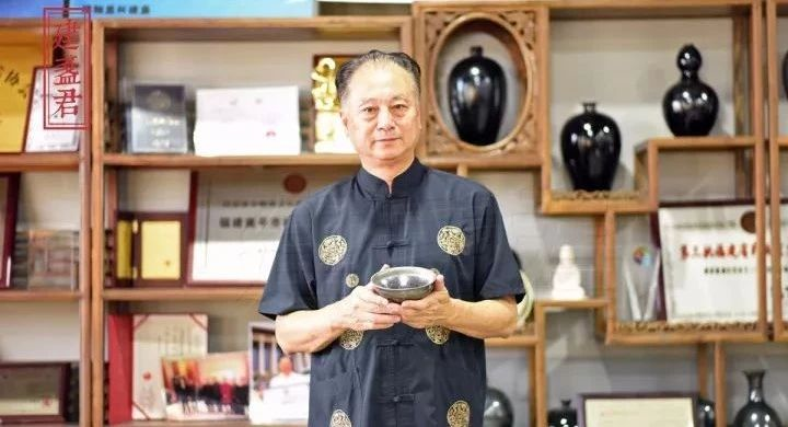 孙建兴《天下传奇》:一盏功成万盏枯,千锤百炼始成金