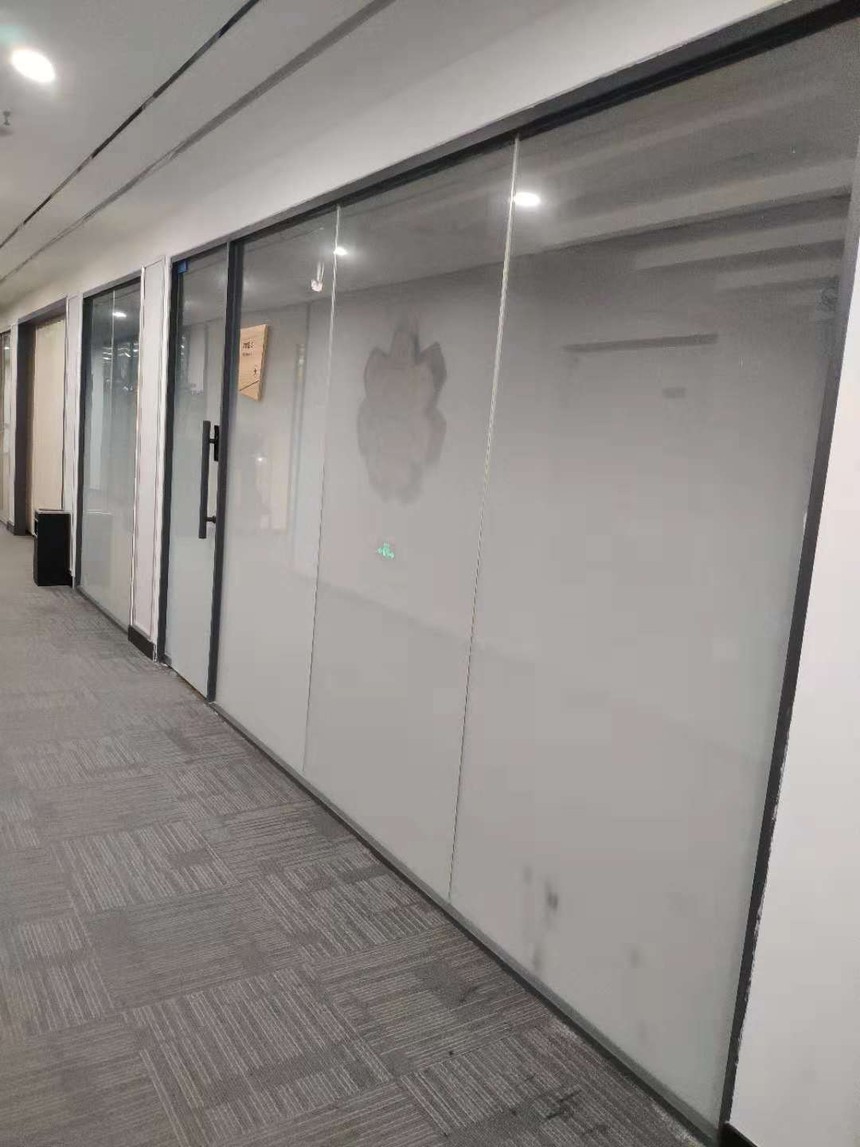濟(jì)南單層玻璃隔斷 濟(jì)南單層玻璃隔斷