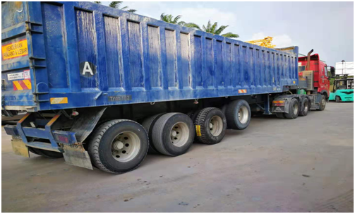 The truck with 26 TIRES 