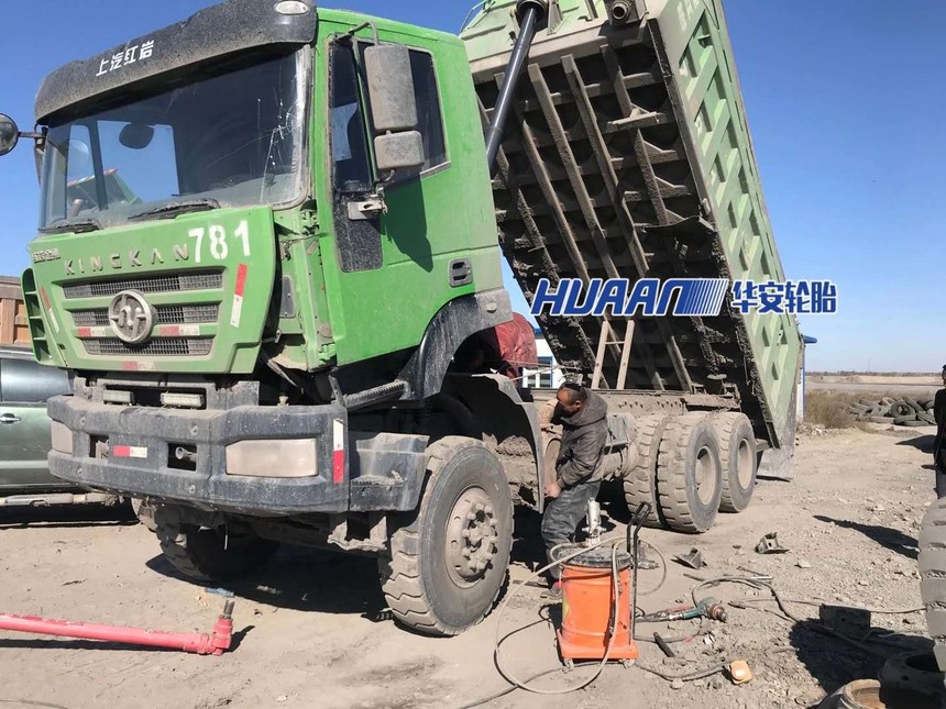 Dumper with Huaan tire HFA19