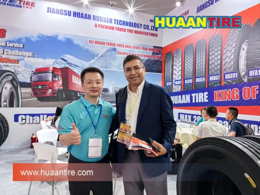 Huaan tire team and customers