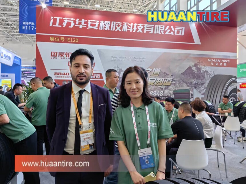 Huaan tires team and customers from overseas In ChinGRTAE Exhibition