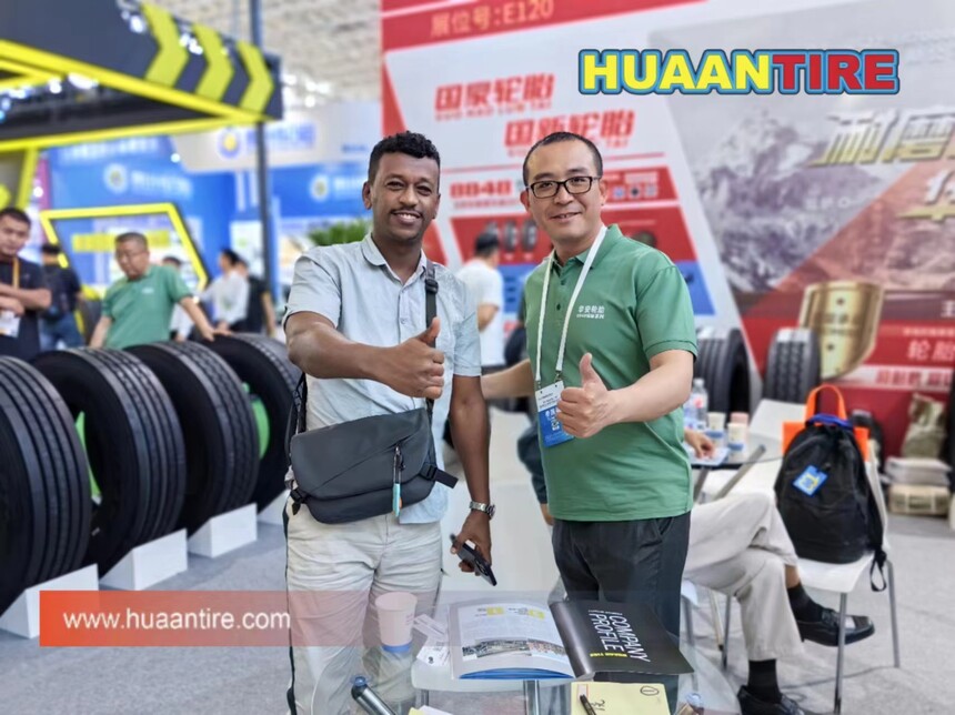 Huaan tires team and customers from overseas In ChinGRTAE Exhibition