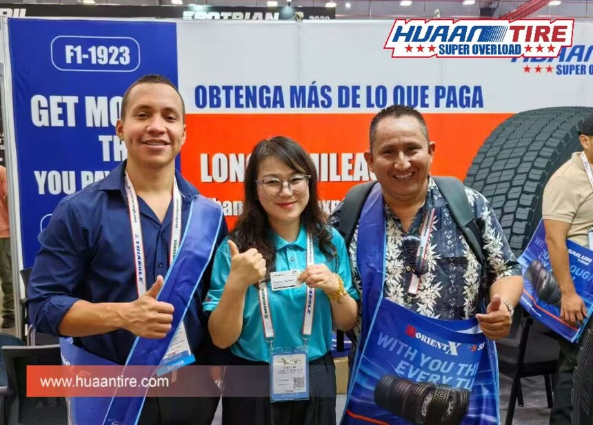 Huaan Tire team and hits customers in Panama Exhibition