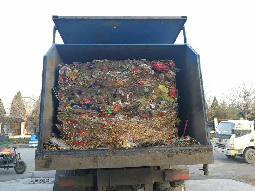 压缩成型的生活垃圾 压缩成型的生活垃圾