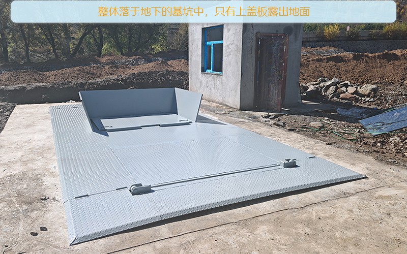 DL-SP8�͵���ʽ����ѹ���豸�Ĵ�����һ��ѧУ��װ�ֳ�