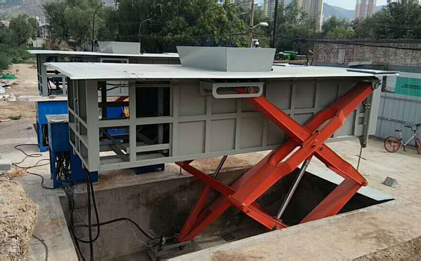两台地埋式垃圾压缩机已在甘肃兰州安装